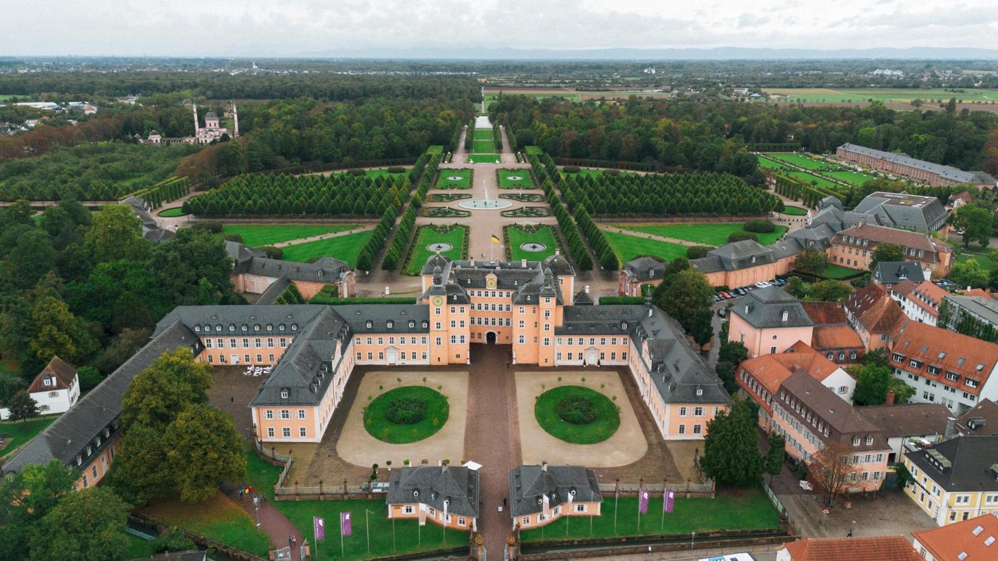 Celine Hotel Шветцинген Экстерьер фото